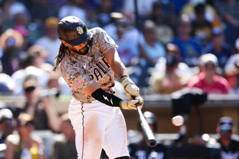 Tatis Jr. dispara 2 jonrones e impulsa 4 carreras y guía a Padres a barrida ante Mellizos 8-1