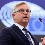 La CE pide avanzar en una directiva que sanciona a quien colabore con la migración irregular