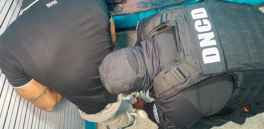 RD extradita a EE. UU. a alias “El Jamaquén”, acusado de narcotráfico y conspiración