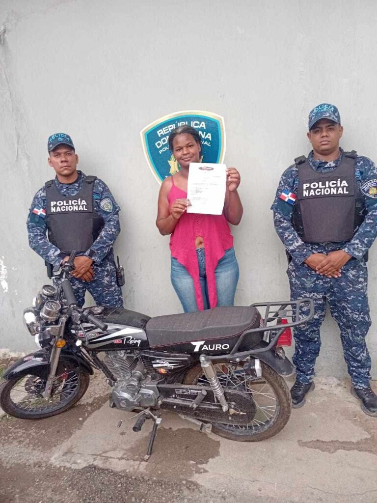 Policia Preventiva de Dajabón recupera motocicleta habia sido sustraida por Desconocidos