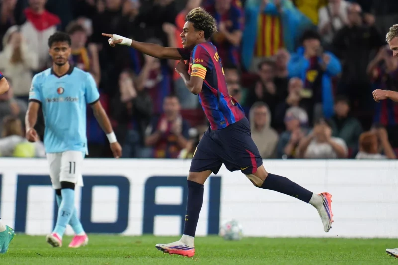 Yamal anota, Barcelona golea y Demirović marca triplete en la Champions