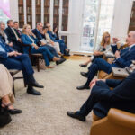 Abinader presenta a RD como destino competitivo para inversiones ante empresarios
