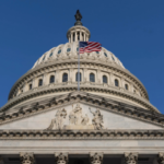 Comienza el voto anticipado para unas elecciones en las que Trump puede perder el Congreso