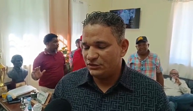 Alcaldía y comerciantes acuerdan construir cuartel de la policia municipal en el Mercado Fronterizo de Dajabón