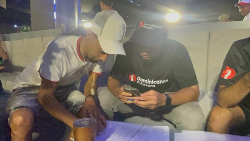 Santiago Matías mueve al Cibao con recolección de firmas para impulsar Dominicanos Primero