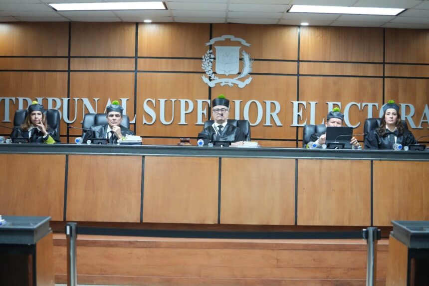 TSE rechaza demanda en referimiento electoral de extrema urgencia, incoada por el PHD
