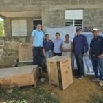 Gobierno entrega electrodomésticos y enseres a familias afectadas por fuertes vientos en Dajabón