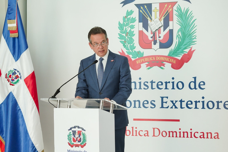 República Dominicana y Canadá acuerdan reforzar la seguridad en la aviación civil