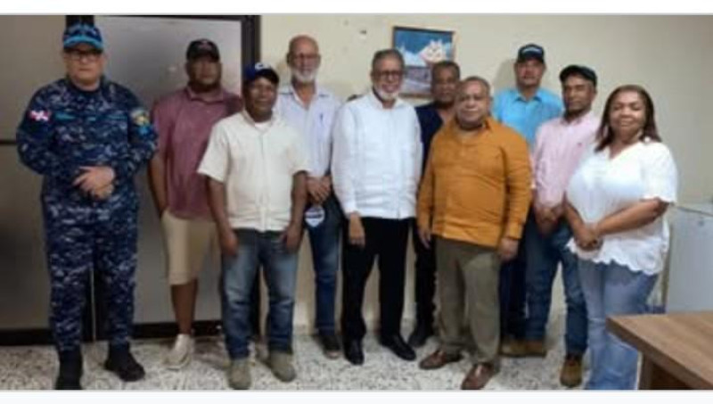 Gobierno acuerda pagar en 15 días deuda con productores y tractoristas agrícolas de San Juan