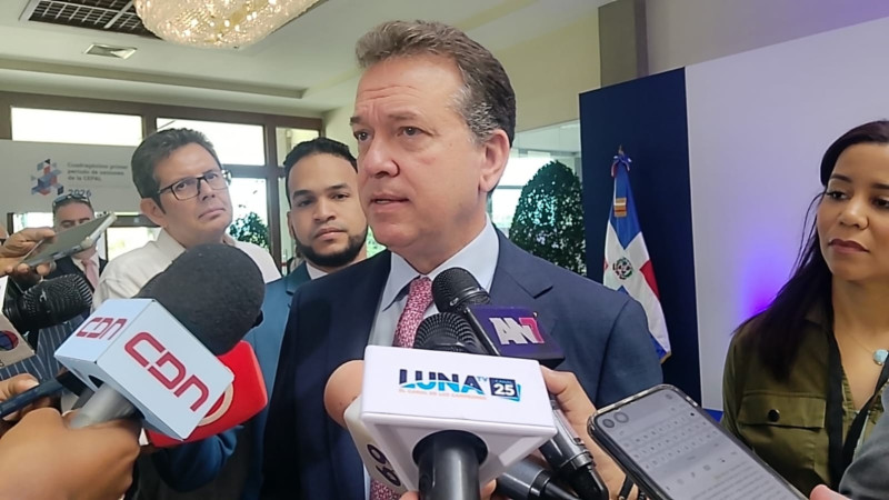 “No es un relajo ni un juego”: Canciller RD advierte sobre reclutamientos para guerra Rusia-Ucrania