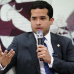 Senador Fernández solicita mayor fiscalización y equilibrio en el Congreso