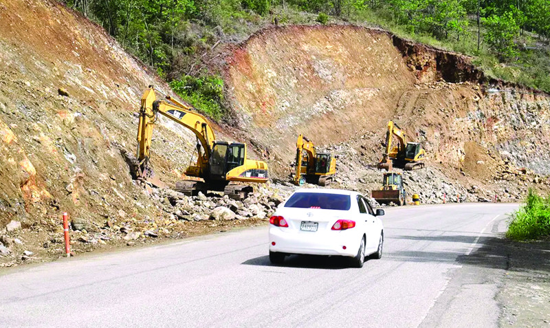 Denuncian desalojos arbitrarios por ampliación de la carretera Jarabacoa-La Vega