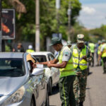 Intrant y Digesett fiscalizan vehículos «piratas» en corredores del Distrito Nacional
